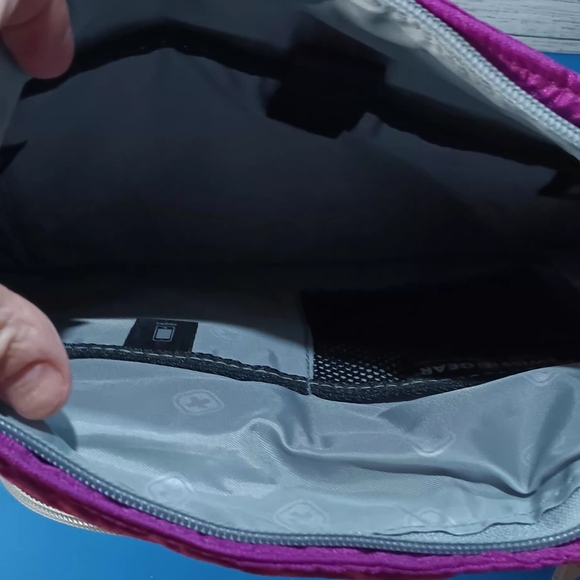 Purple Swiss Gear Crossbody Bag - Picture 4 of 8